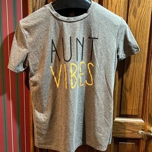 Aunt Vibes T